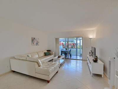 800 E Camino Real, Boca Raton, FL 33432