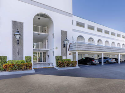 800 E Camino Real, Boca Raton, FL 33432