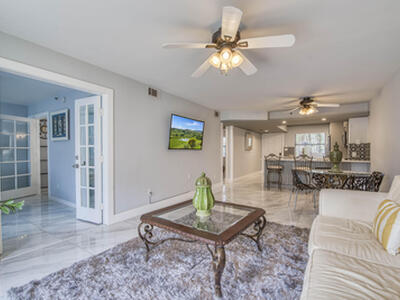 896 N Federal Highway, Lantana, FL 33462