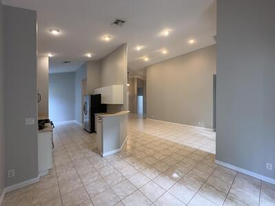 146 NW Pleasant Grove Way, Port Saint Lucie, FL 34986