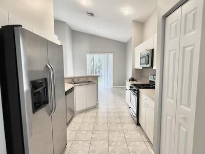 146 NW Pleasant Grove Way, Port Saint Lucie, FL 34986