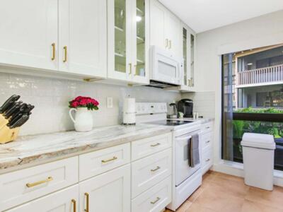 141 Brackenwood Road, Palm Beach Gardens, FL 33418