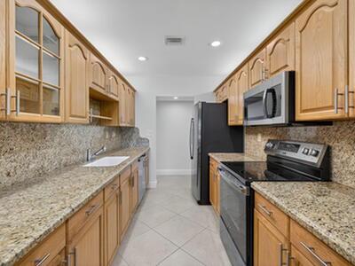 5503 Bluejack Oak Circle, Tamarac, FL 33319