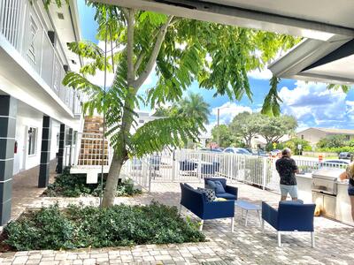 330 W Camino Real, Boca Raton, FL 33432