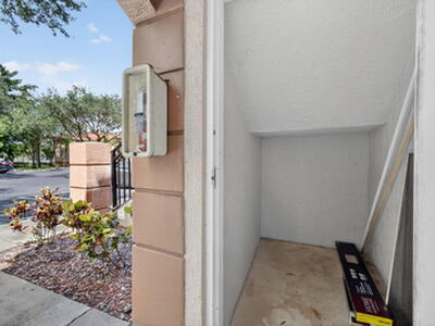 3770 N Jog Road, West Palm Beach, FL 33411