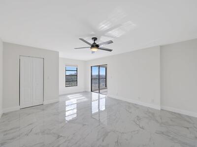 7290 Kinghurst Drive, Delray Beach, FL 33446