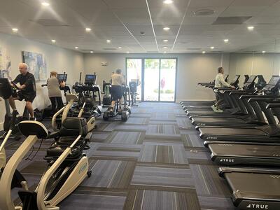 7290 Kinghurst Drive, Delray Beach, FL 33446