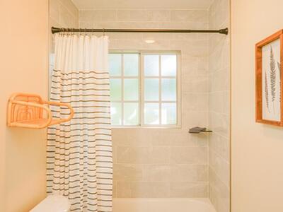 231 Bamboo Road, Palm Beach Shores, FL 33404