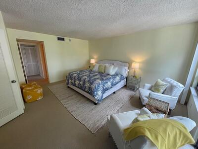 799 Jeffery Street, Boca Raton, FL 33487