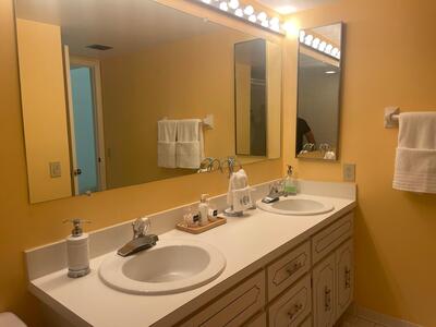 799 Jeffery Street, Boca Raton, FL 33487