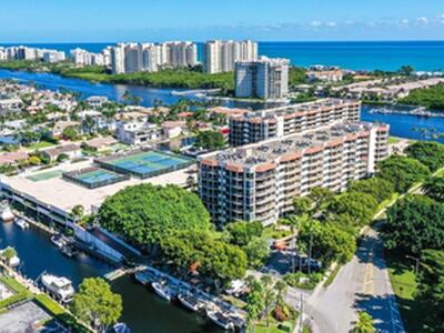 799 Jeffery Street, Boca Raton, FL 33487