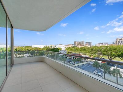 200 Arkona Court, West Palm Beach, FL 33401