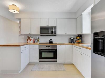 7643 Overlook Road, Lake Worth, FL 33462