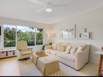 7643 Overlook Road, Lake Worth, FL 33462