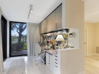 955 Egret Circle, Delray Beach, FL 33444