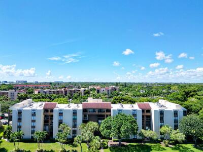 955 Egret Circle, Delray Beach, FL 33444