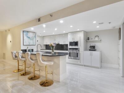 955 Egret Circle, Delray Beach, FL 33444