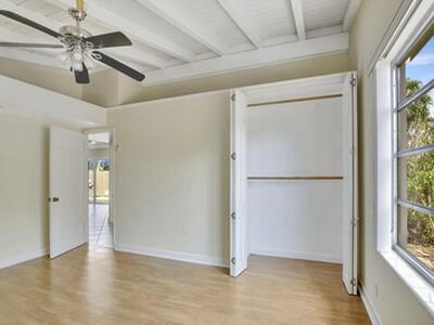 1733 SW 5th Court, Fort Lauderdale, FL 33312