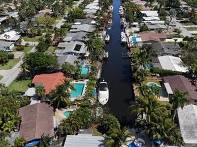 1733 SW 5th Court, Fort Lauderdale, FL 33312