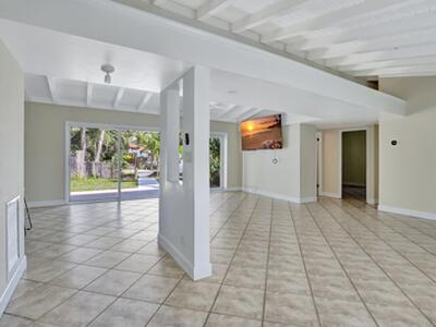 1733 SW 5th Court, Fort Lauderdale, FL 33312