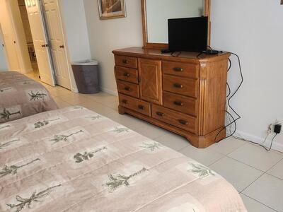 8913 Sandshot Court, Port Saint Lucie, FL 34986