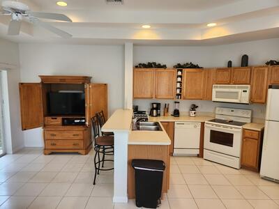 8913 Sandshot Court, Port Saint Lucie, FL 34986