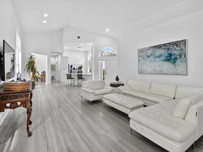 6668 NW 25th Terrace, Boca Raton, FL 33496