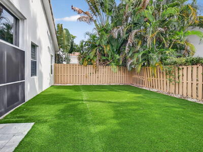 6668 NW 25th Terrace, Boca Raton, FL 33496