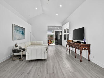 6668 NW 25th Terrace, Boca Raton, FL 33496