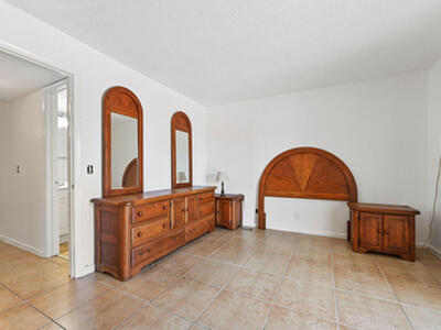 111 Dorchester E, West Palm Beach, FL 33417