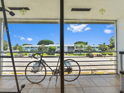 111 Dorchester E, West Palm Beach, FL 33417