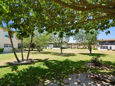 111 Dorchester E, West Palm Beach, FL 33417