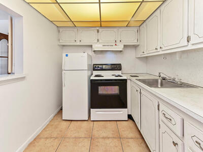 111 Dorchester E, West Palm Beach, FL 33417