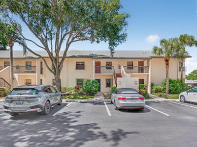 8364 Boca Glades Boulevard E, Boca Raton, FL 33434