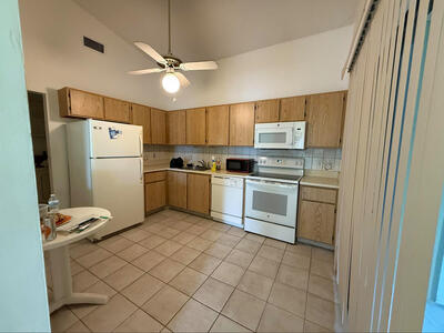 4255 Willow Pond Circle A, West Palm Beach, FL 33417