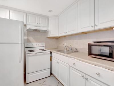 549 Fanshaw N, Boca Raton, FL 33434