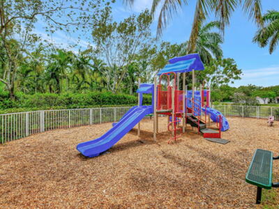 4582 Danson Way, Delray Beach, FL 33445