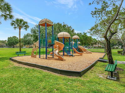 4582 Danson Way, Delray Beach, FL 33445