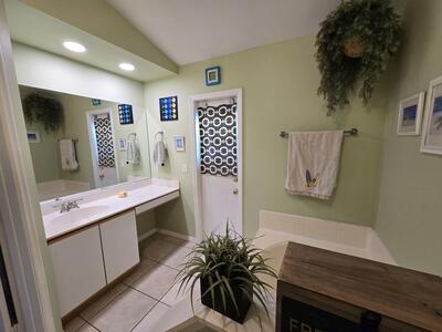 862 SW Carmelite Street, Port Saint Lucie, FL 34983