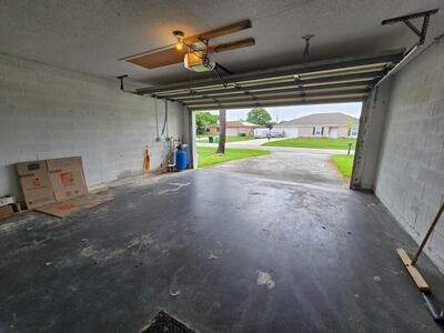 862 SW Carmelite Street, Port Saint Lucie, FL 34983