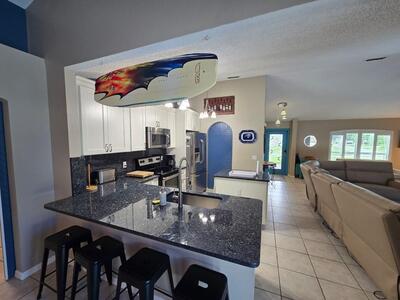 862 SW Carmelite Street, Port Saint Lucie, FL 34983