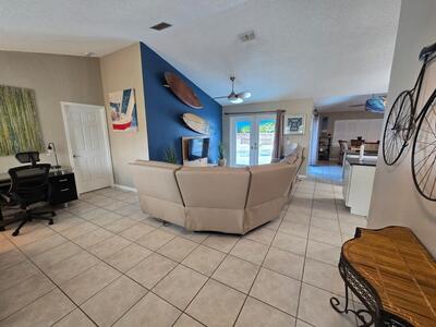 862 SW Carmelite Street, Port Saint Lucie, FL 34983