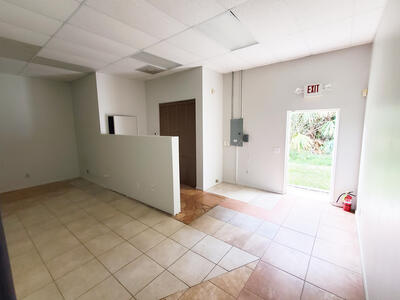 6386 SE Federal Highway, Stuart, FL 34997