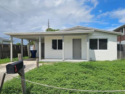 958 W 3rd Street, Riviera Beach, FL 33404