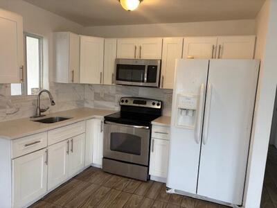 958 W 3rd Street, Riviera Beach, FL 33404