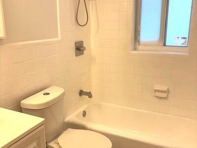 958 W 3rd Street, Riviera Beach, FL 33404