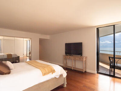 5070 N Ocean Drive, Singer Island, FL 33404