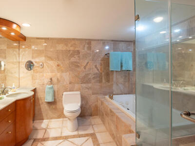 5070 N Ocean Drive, Singer Island, FL 33404