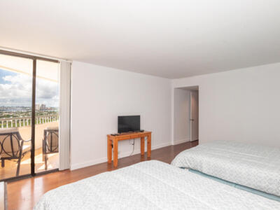 5070 N Ocean Drive, Singer Island, FL 33404