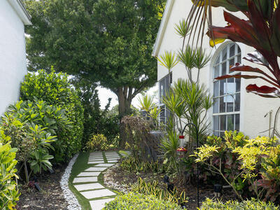 18157 SE Fairview Circle, Jupiter, FL 33469